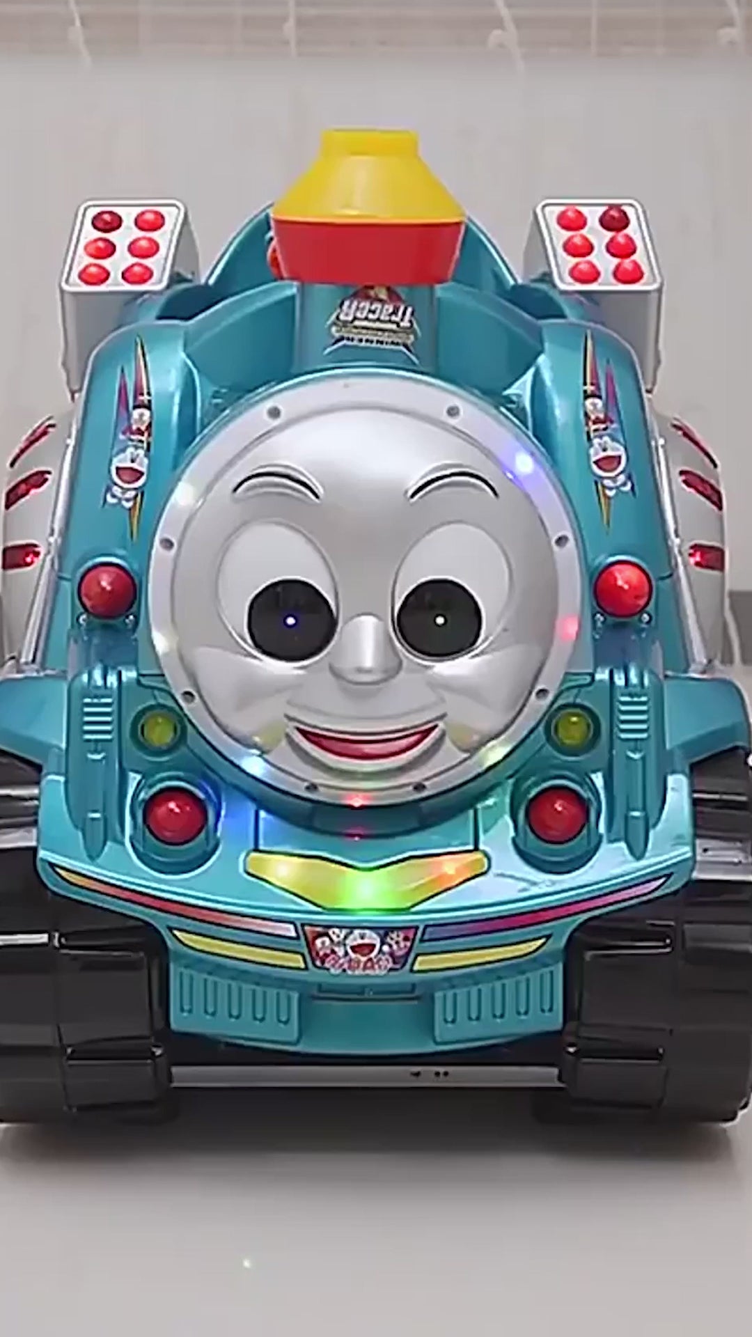 Montable Train Thomas — vistas y detalles.